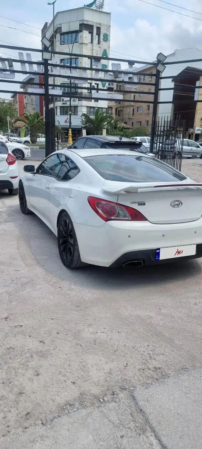 هیوندای جنسیس کوپه فول - 2011