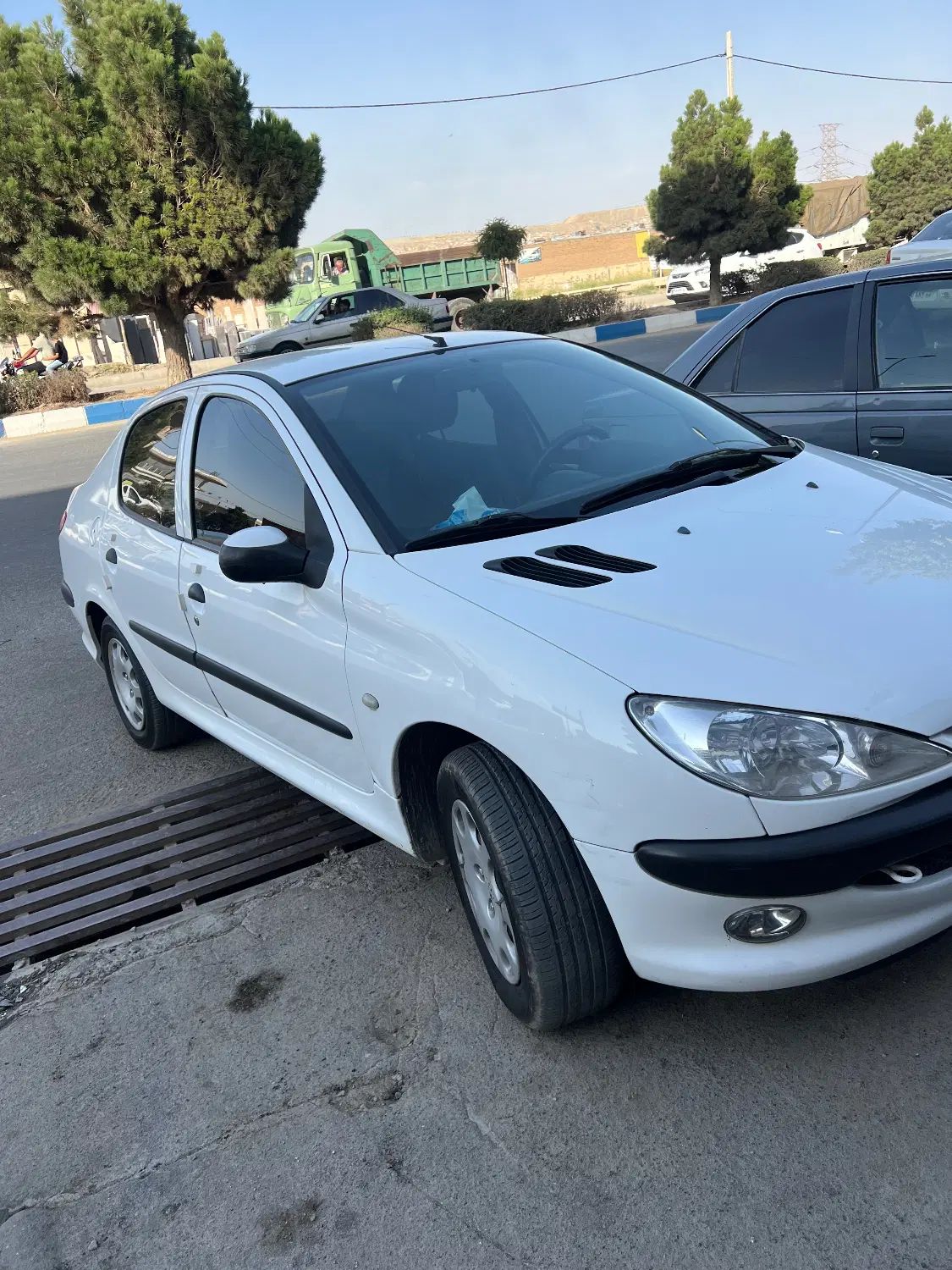 پژو ۲۰۶ صندوق دار v8 - 1398