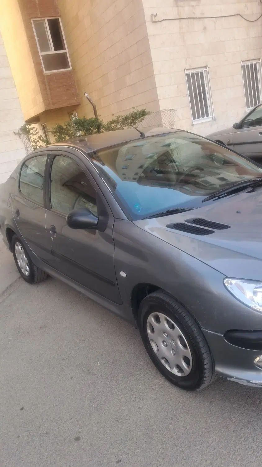 پژو ۲۰۶ صندوق دار v8 - 1386