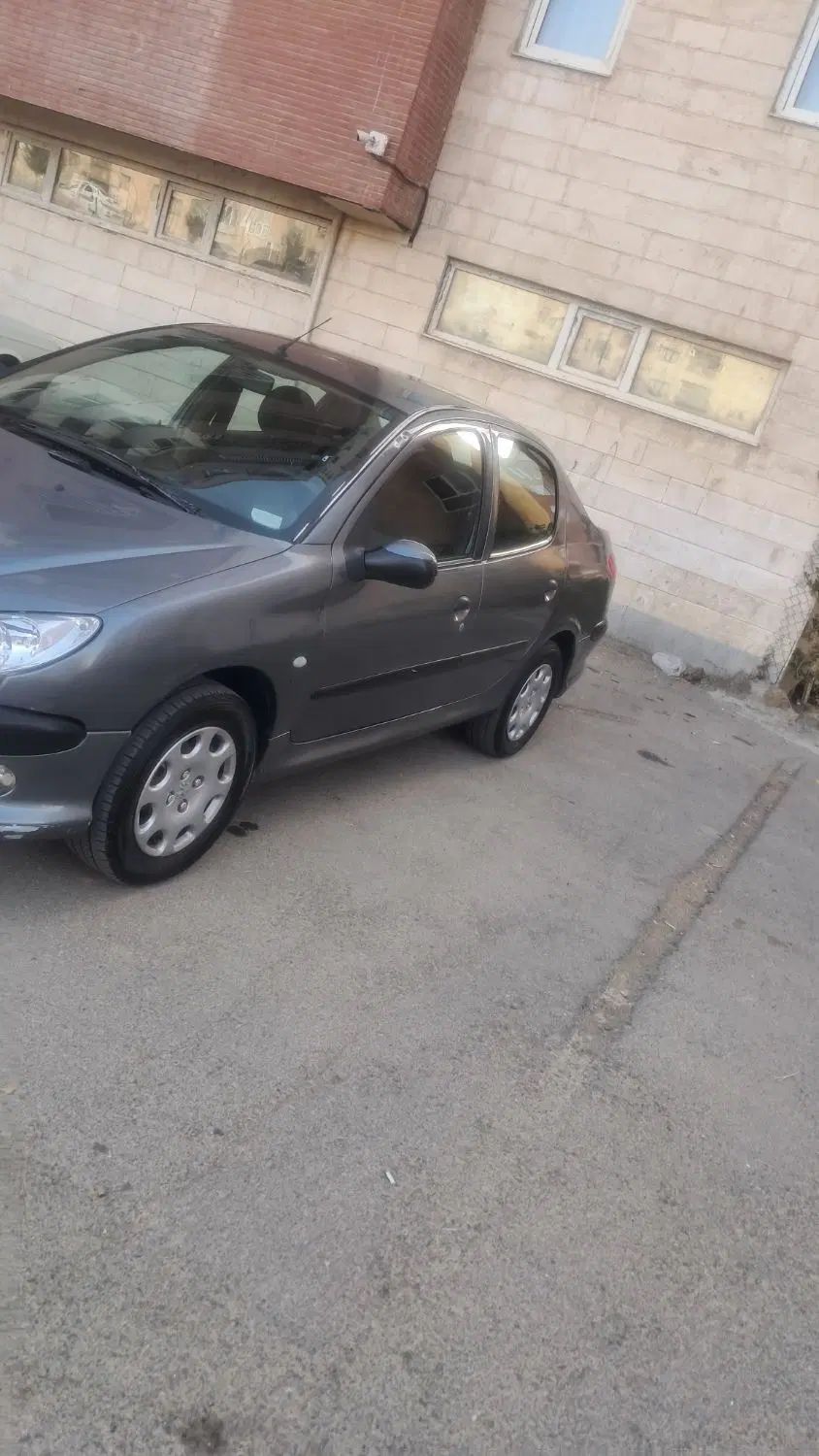 پژو ۲۰۶ صندوق دار v8 - 1386