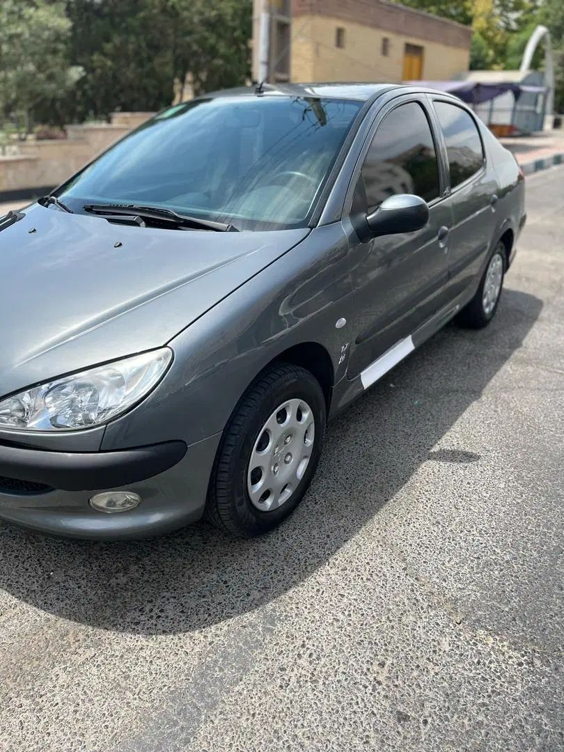 پژو ۲۰۶ صندوق دار v8 - 1397