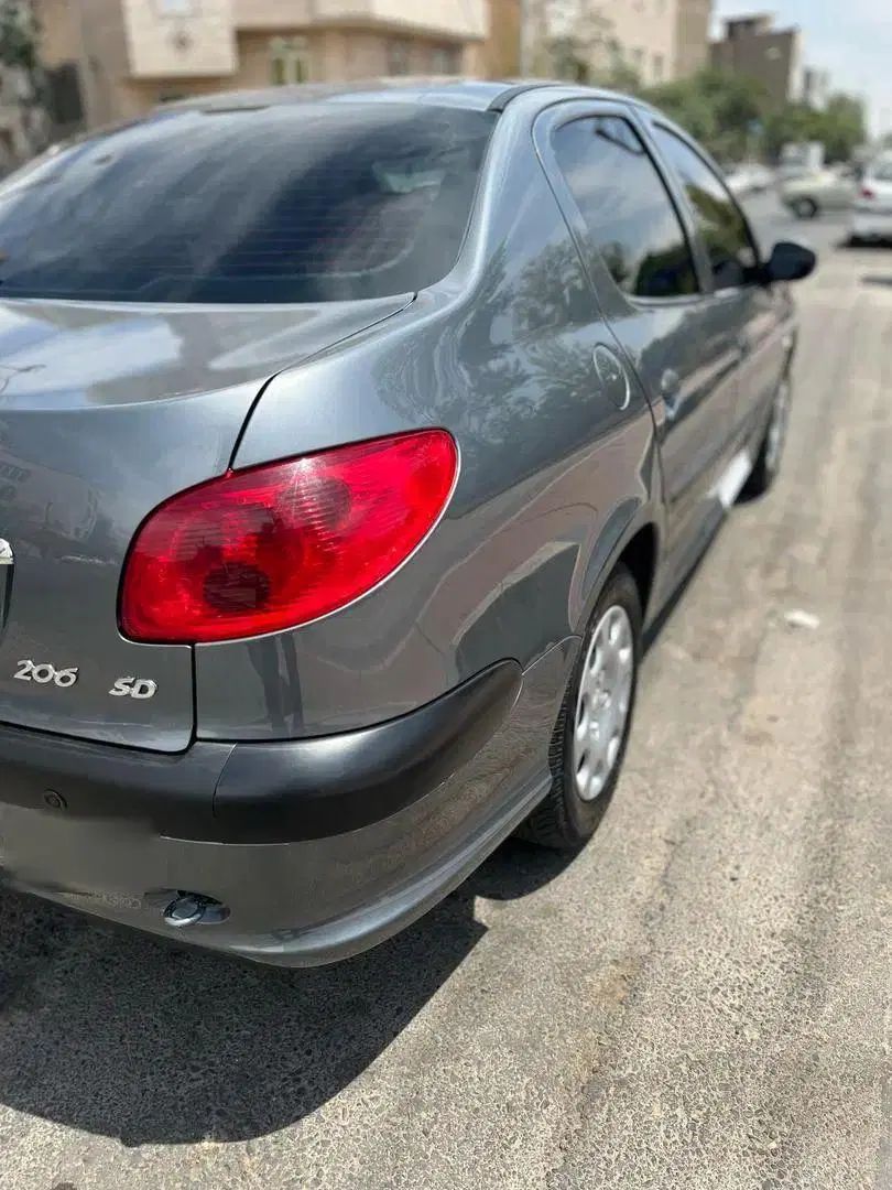 پژو ۲۰۶ صندوق دار v8 - 1397