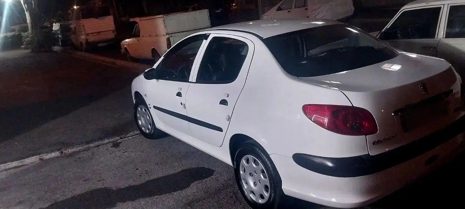 پژو ۲۰۶ صندوق دار v8 - 1400