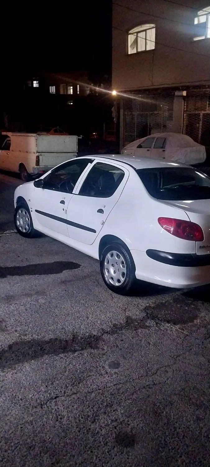 پژو ۲۰۶ صندوق دار v8 - 1400