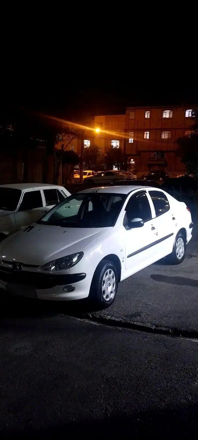 پژو ۲۰۶ صندوق دار v8 - 1400