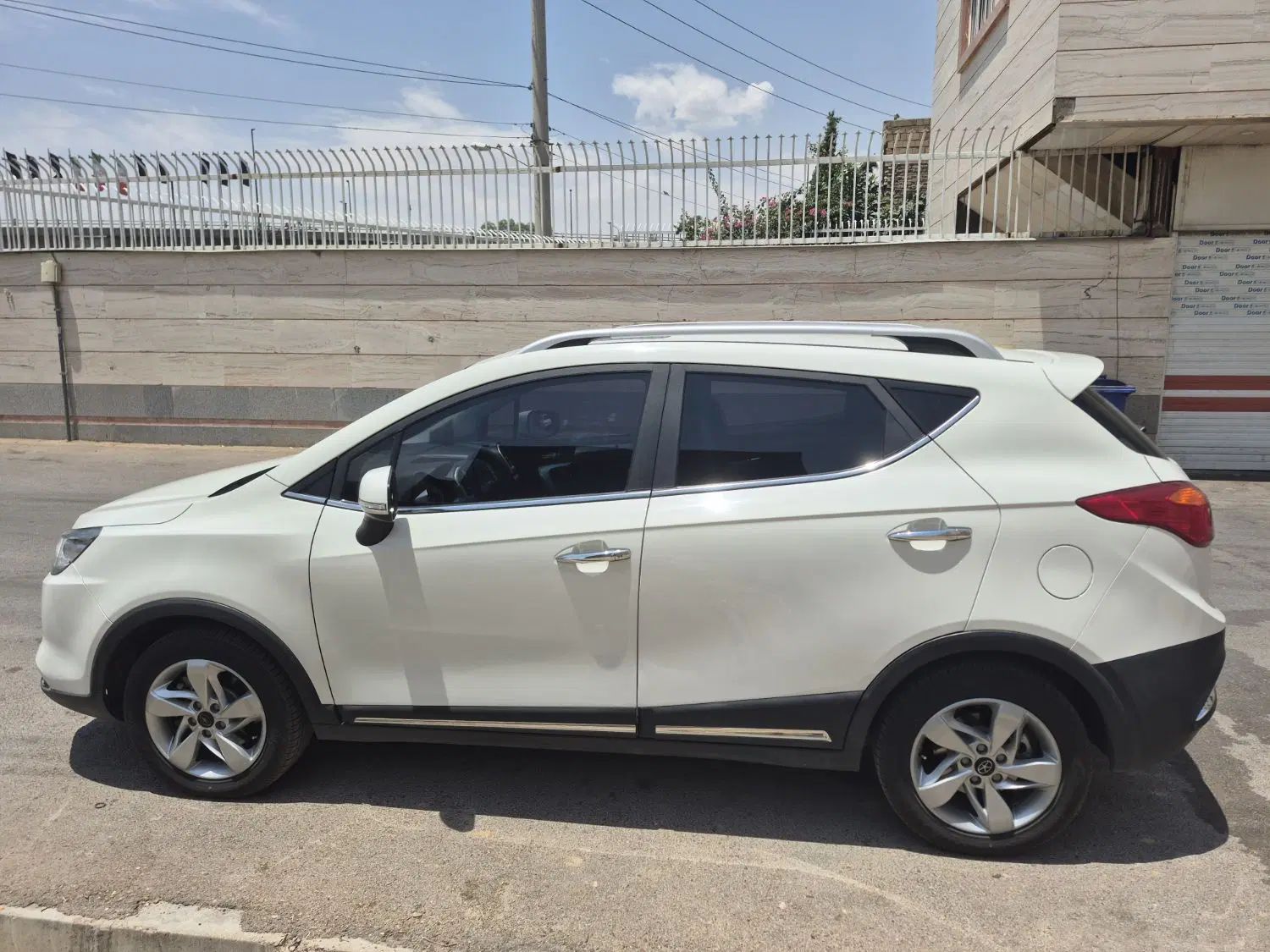 جک S3 اتوماتیک - 1400