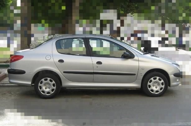 پژو ۲۰۶ صندوق دار v8 - 1397