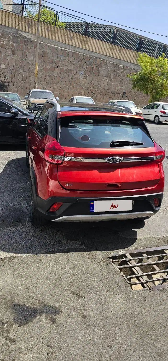 ام وی ام X22 دنده‌ای لاکچری - 1396