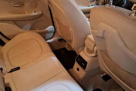 ب ام و سری 2 اکتیوتورر 218i - 2018
