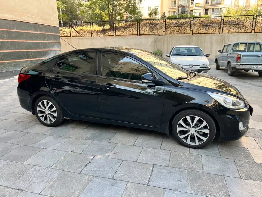 هیوندای اکسنت 1.6 لیتر بلو - 2015