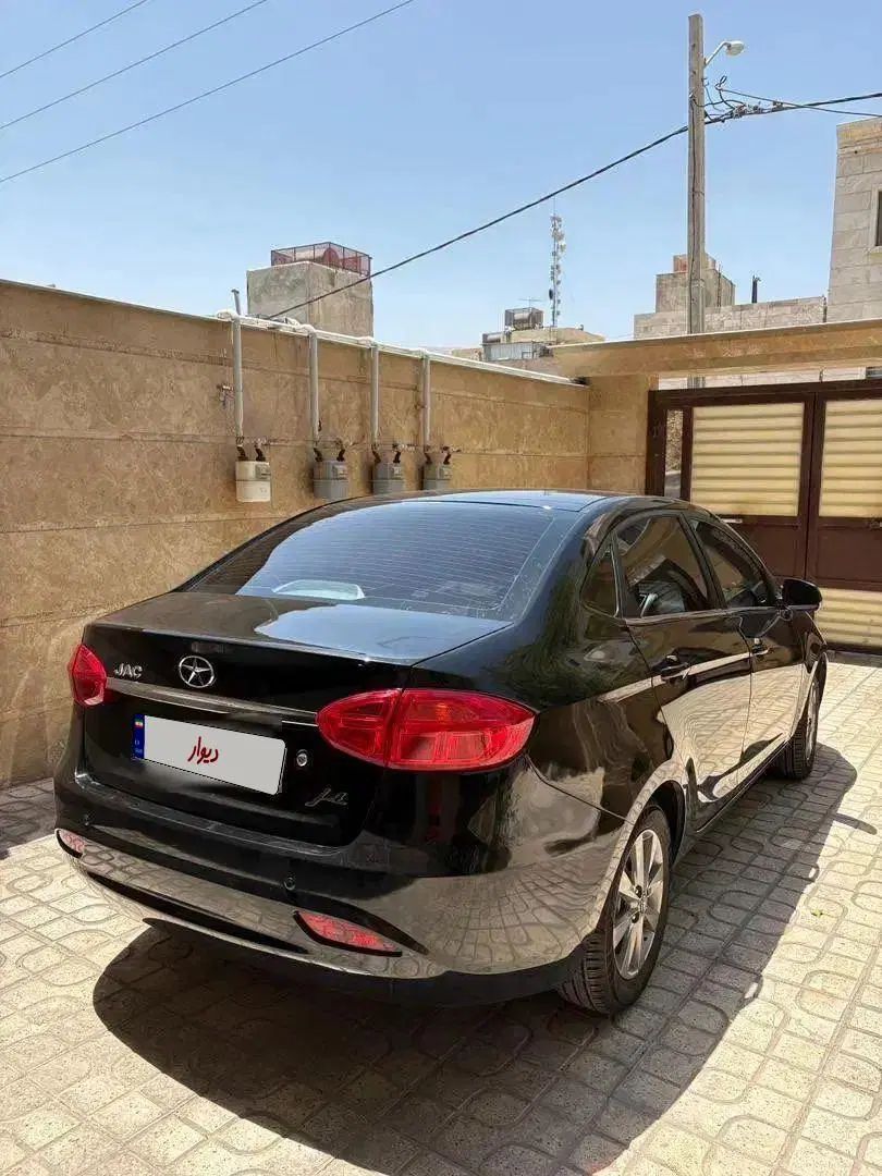 جک J4 اتوماتیک ساده - 1402