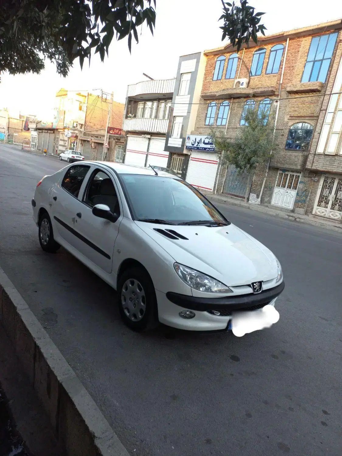 پژو ۲۰۶ صندوق دار v8 - 1396