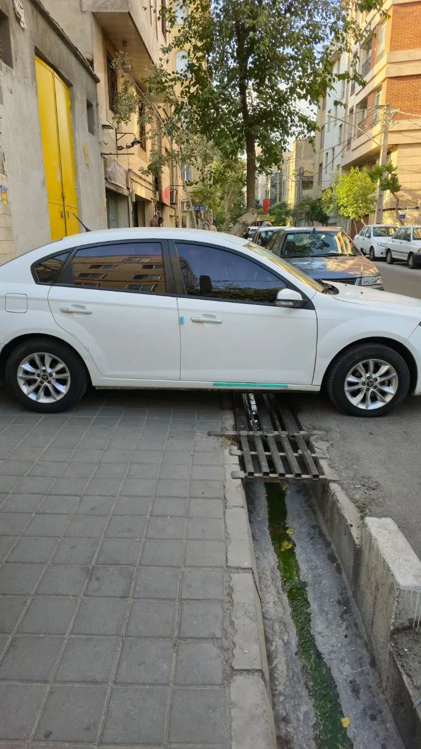 خودرو برلیانس، H330 آگهی ann_20089004