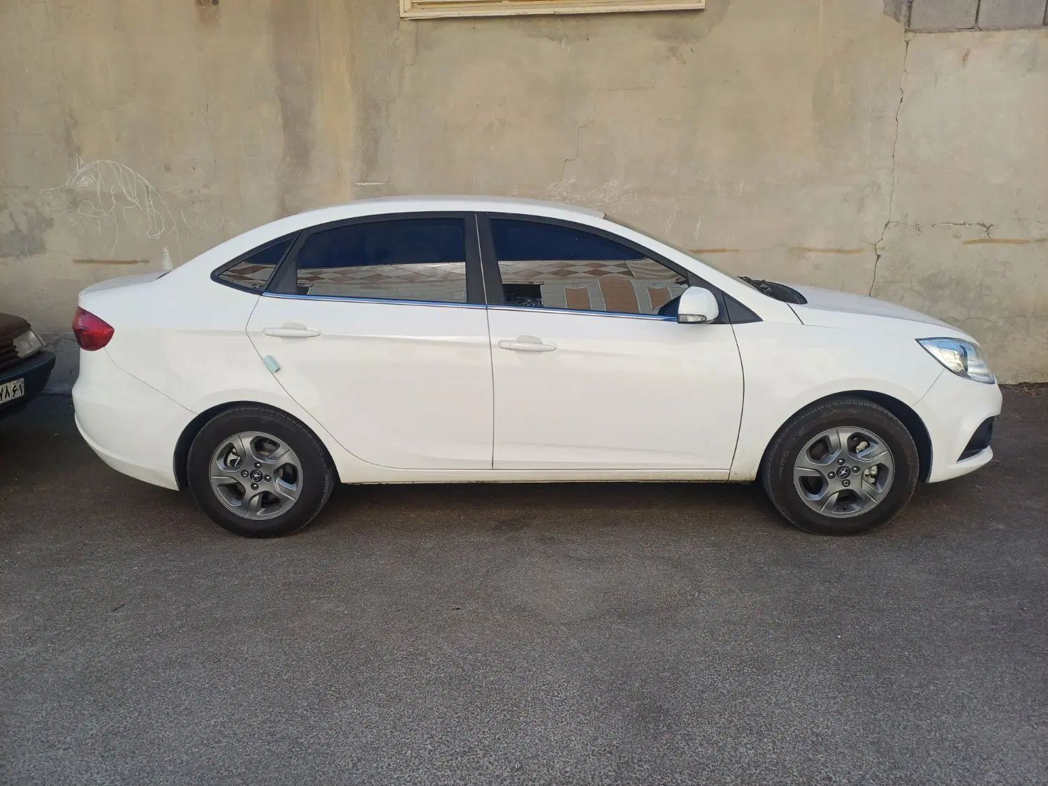 جک J4 اتوماتیک ساده - 1401