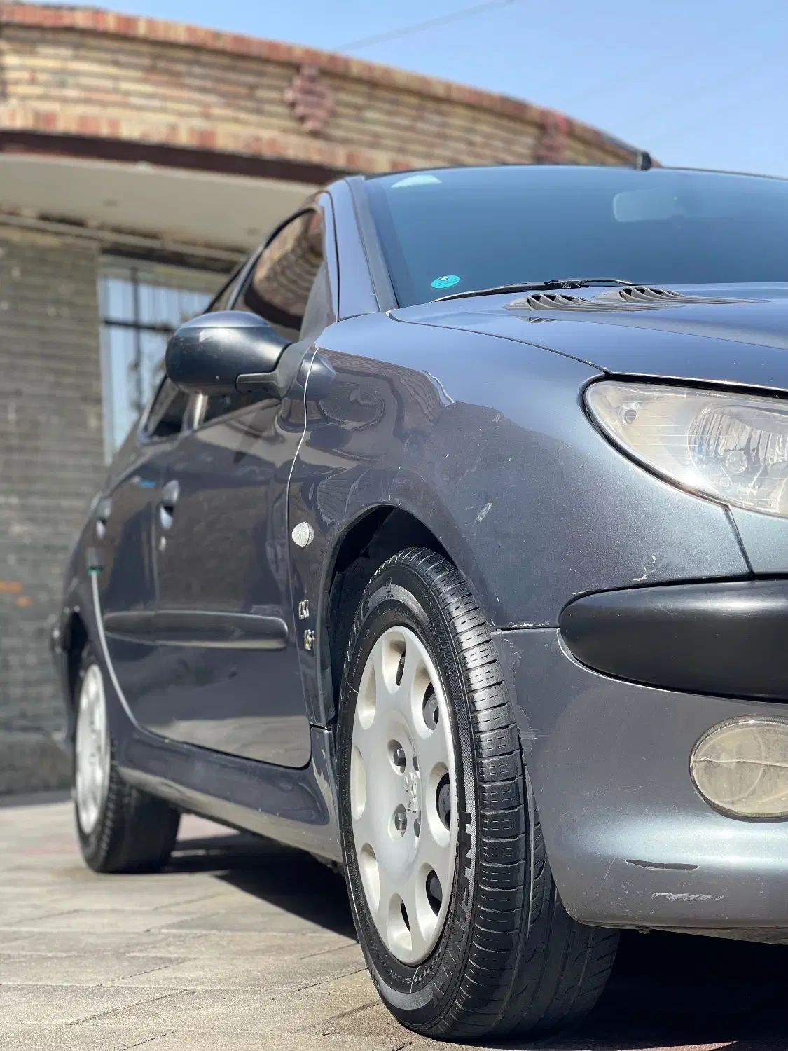 پژو ۲۰۶ صندوق دار v8 - 1390
