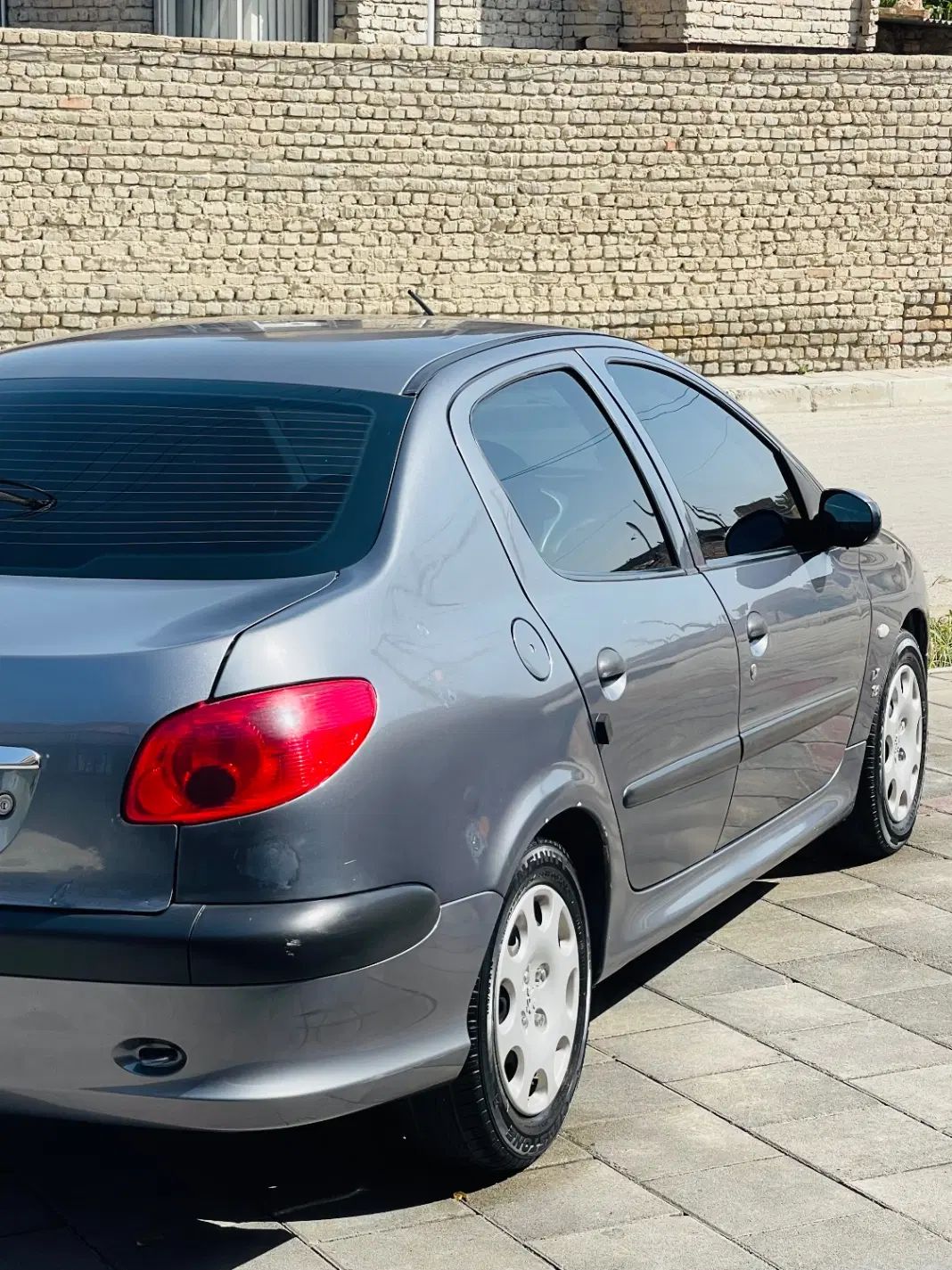 پژو ۲۰۶ صندوق دار v8 - 1390