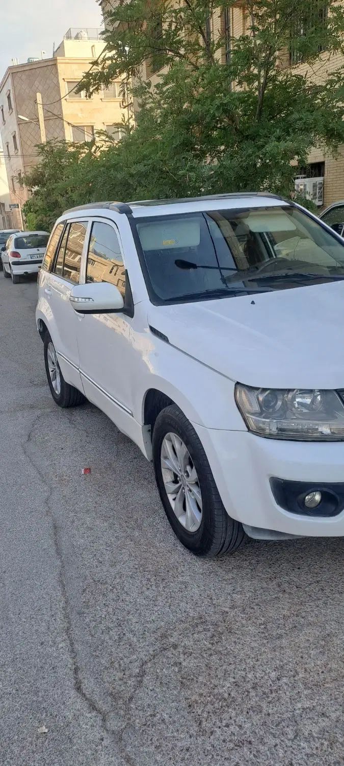 سوزوکی ویتارا ایران خودرو 2400 اتوماتیک - 1397
