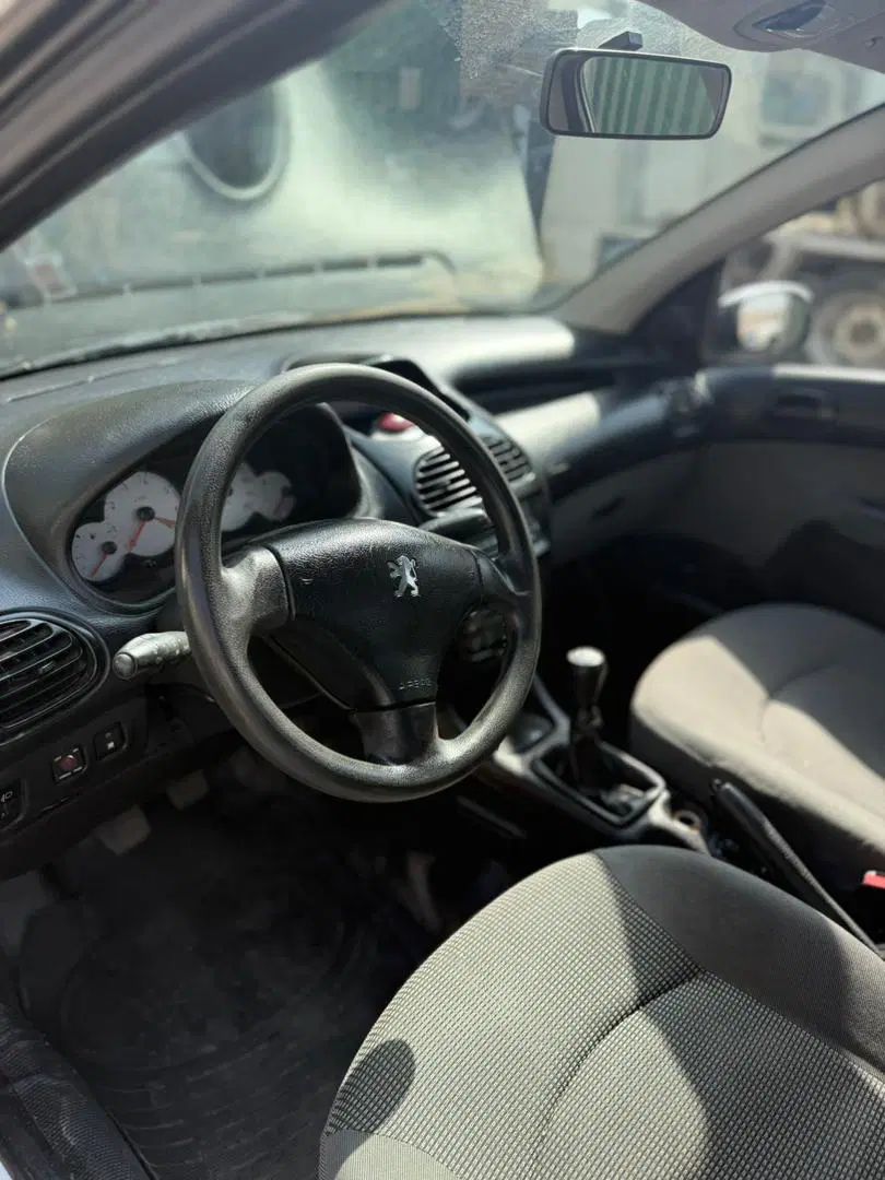پژو ۲۰۶ صندوق دار v8 - 1394