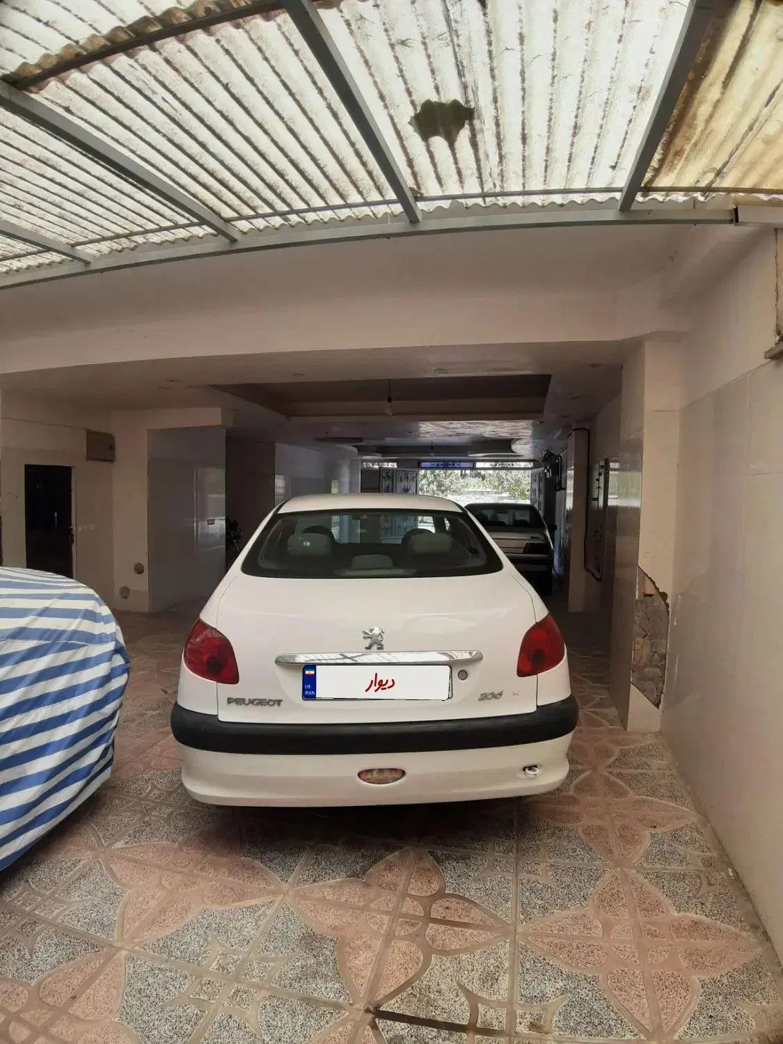 پژو ۲۰۶ صندوق دار v8 - 1394