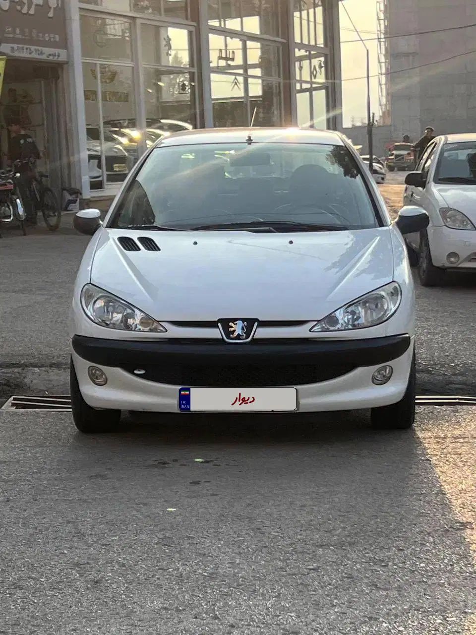 پژو ۲۰۶ صندوق دار v8 - 1397