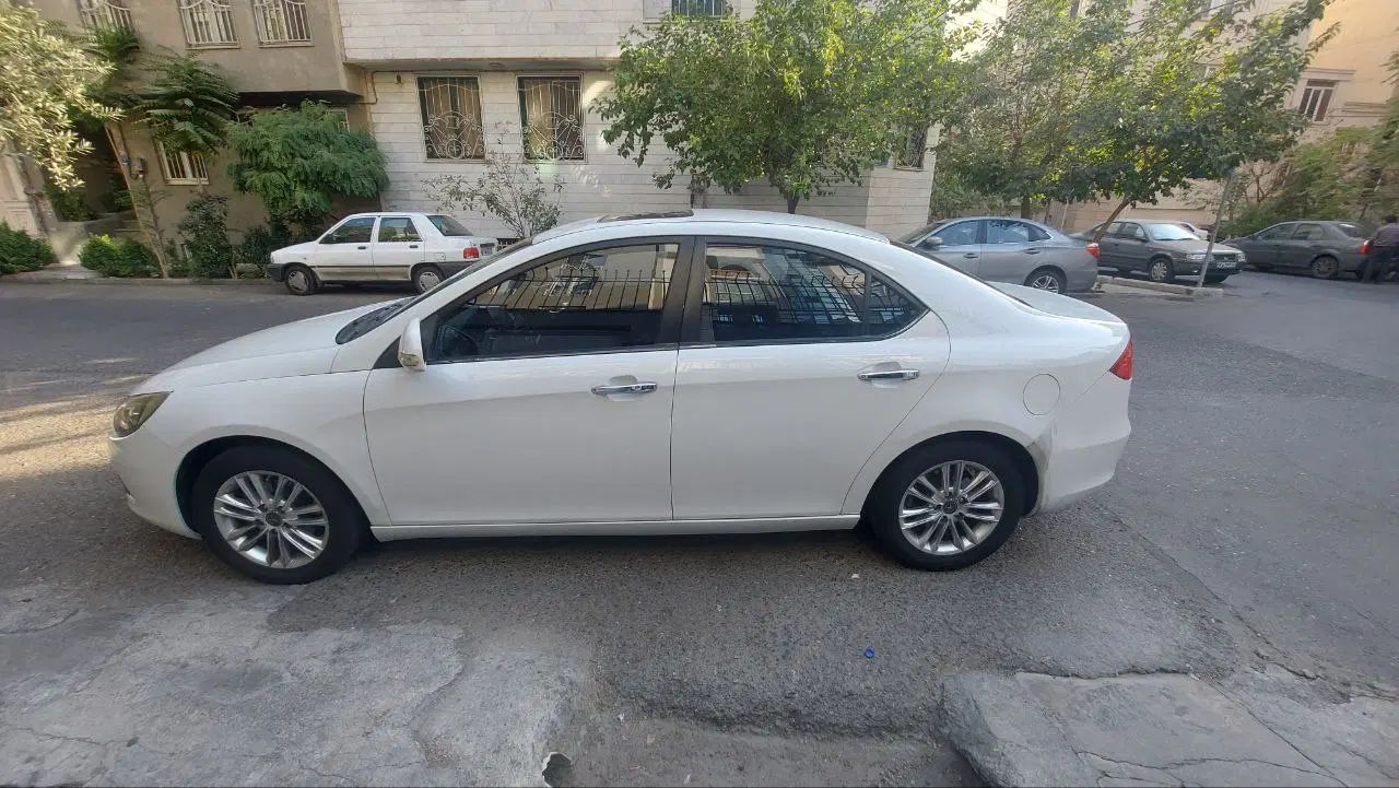 جک J5 اتوماتیک - 1395