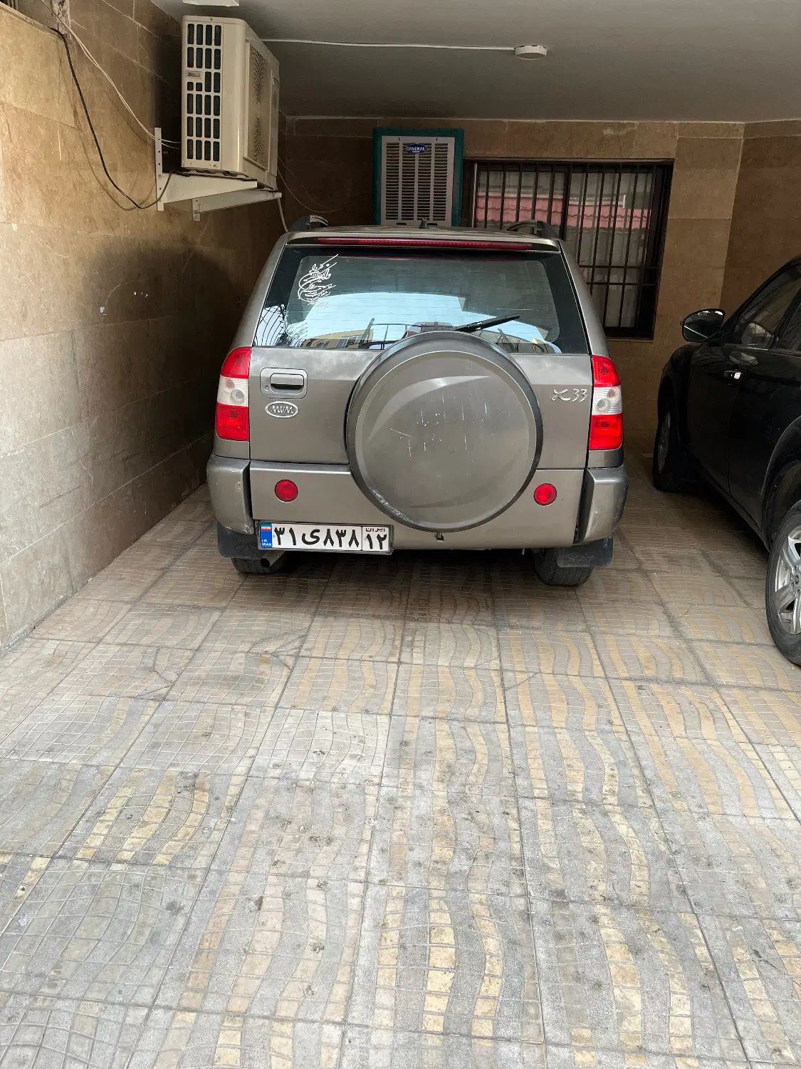 خودرو ام وی ام، X33 آگهی ann_20089762