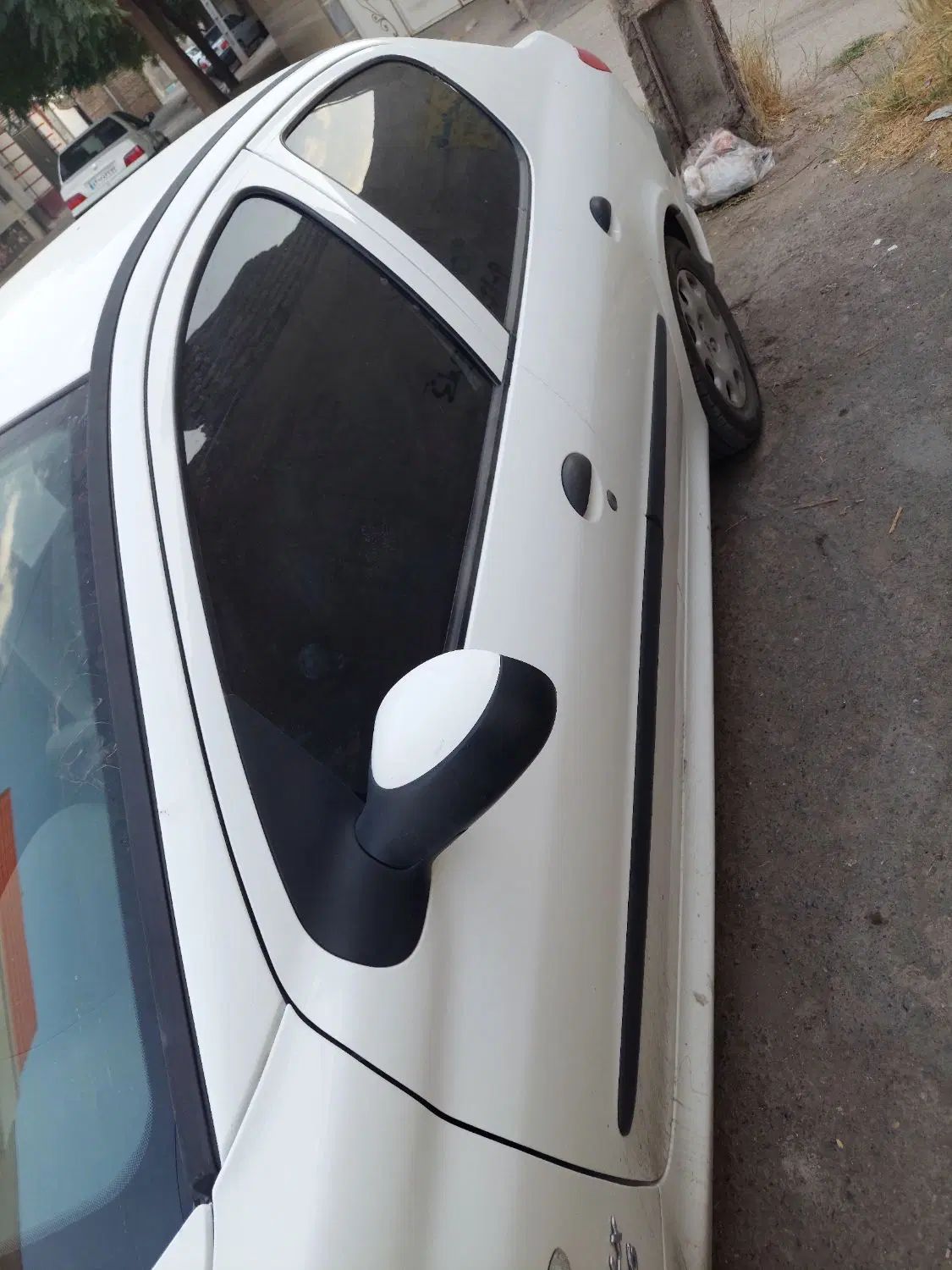 پژو ۲۰۶ صندوق دار v8 - 1398