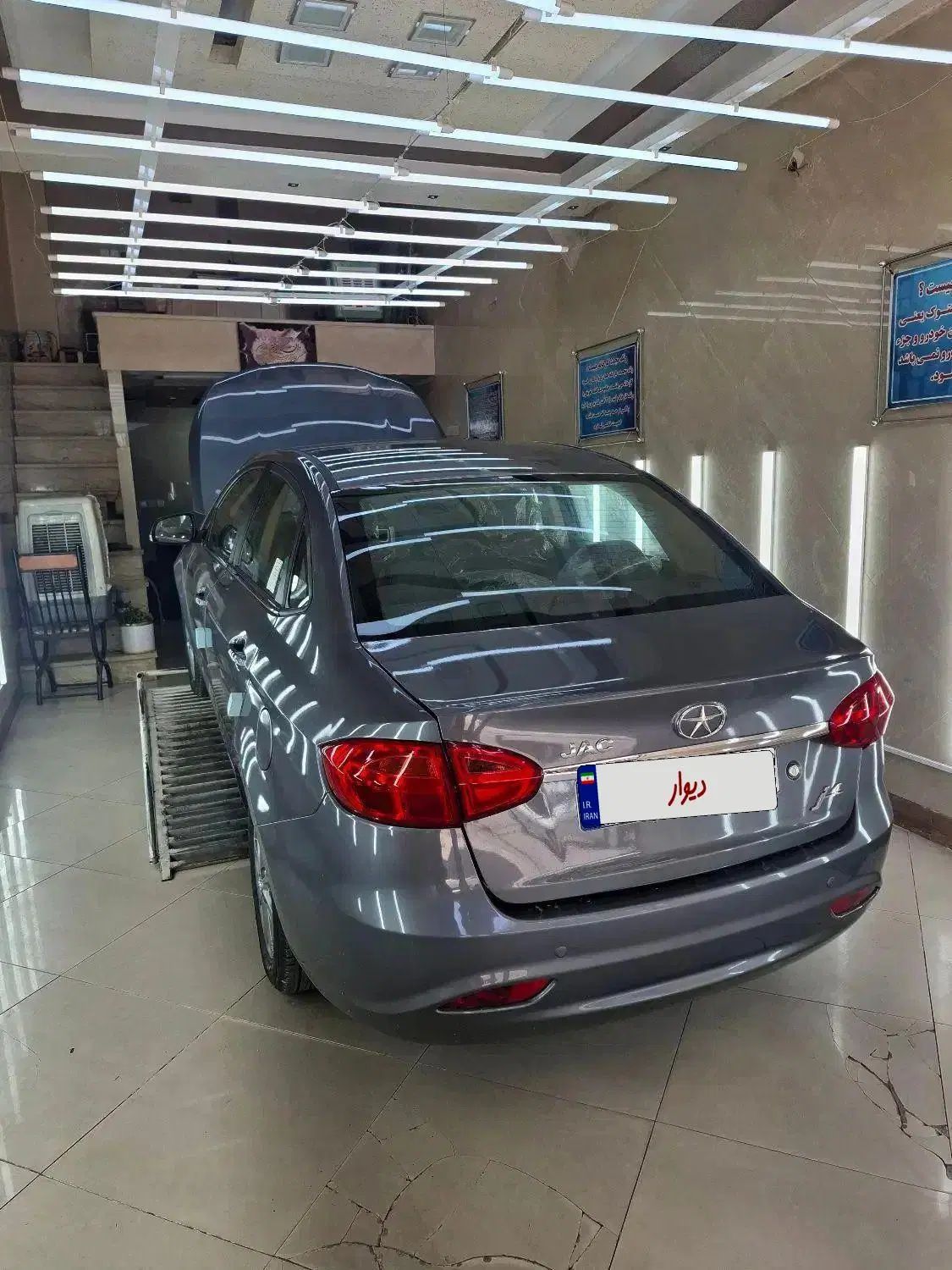 جک J4 اتوماتیک ساده - 1404