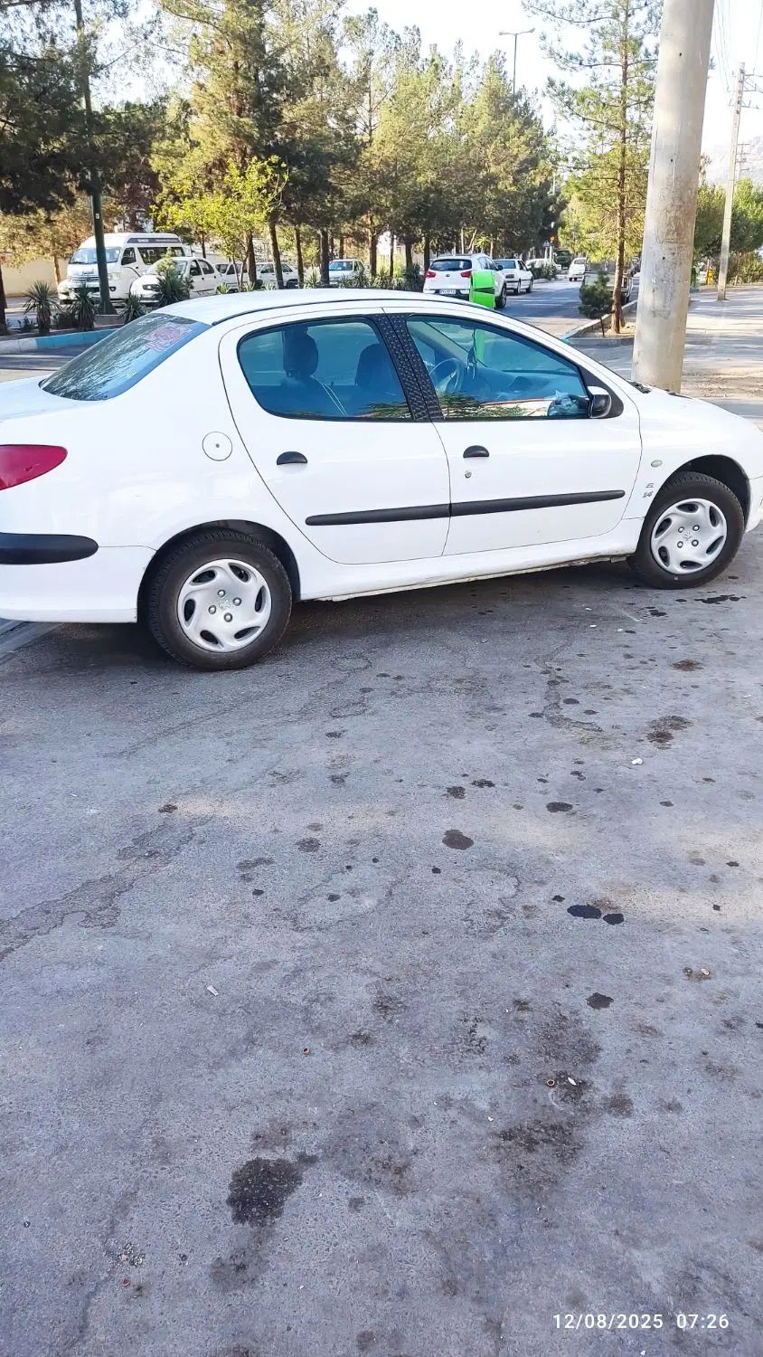 پژو ۲۰۶ صندوق دار v20 - 1390