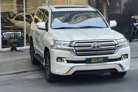 تویوتا لندکروز GXR نسل ۵ - 2008