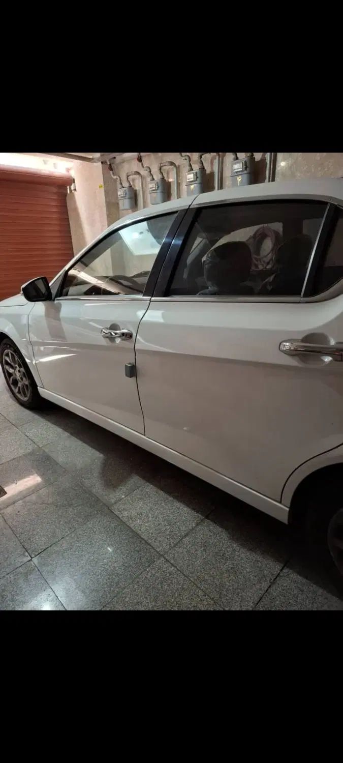 دنا پلاس توربو 6 دنده - 1402