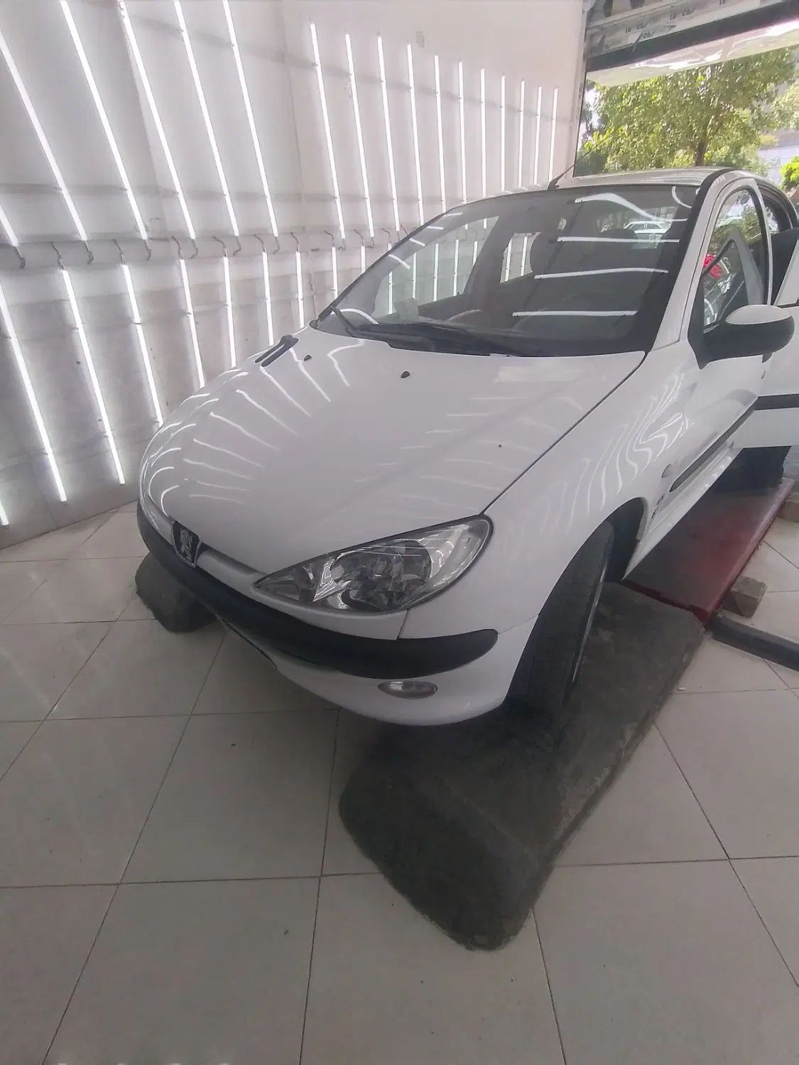 پژو ۲۰۶ صندوق دار v8 - 1398