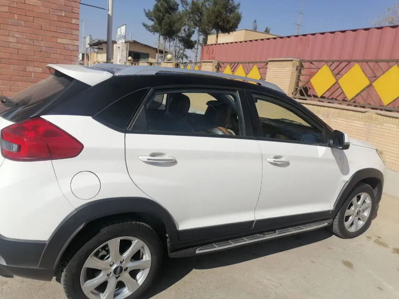 ام وی ام X22 دنده ای اسپرت لاکچری - 1400