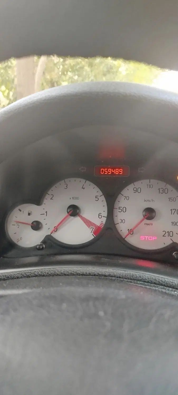 پژو ۲۰۶ صندوق دار v8 - 1398