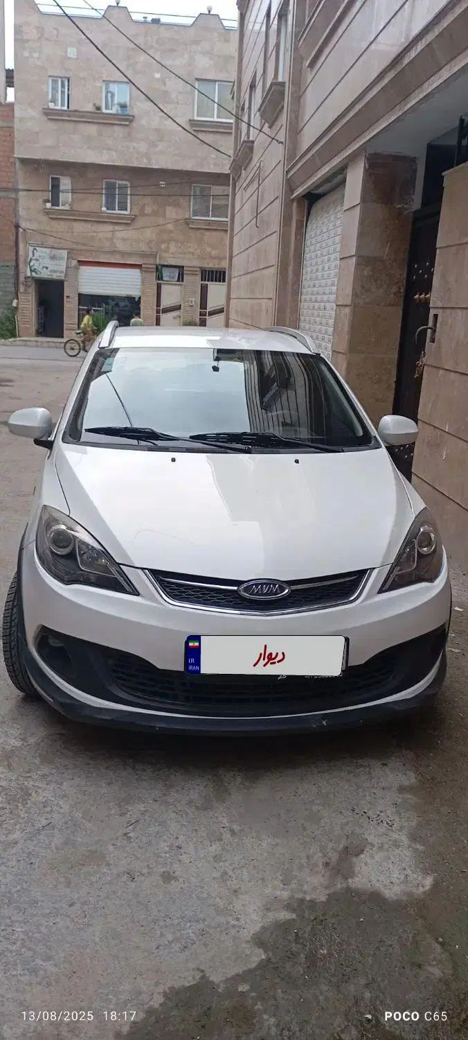 خودرو ام وی ام، 315 هاچ بک آگهی ann_20090416