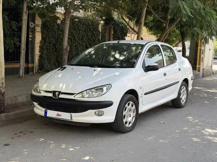 پژو ۲۰۶ صندوق دار v8 - 1399