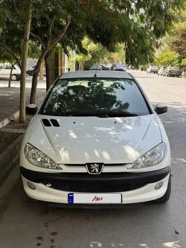 پژو ۲۰۶ صندوق دار v8 - 1399