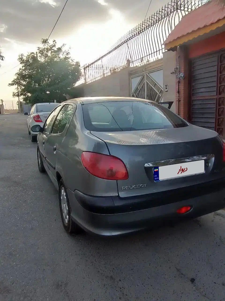 پژو ۲۰۶ صندوق دار v8 - 1388