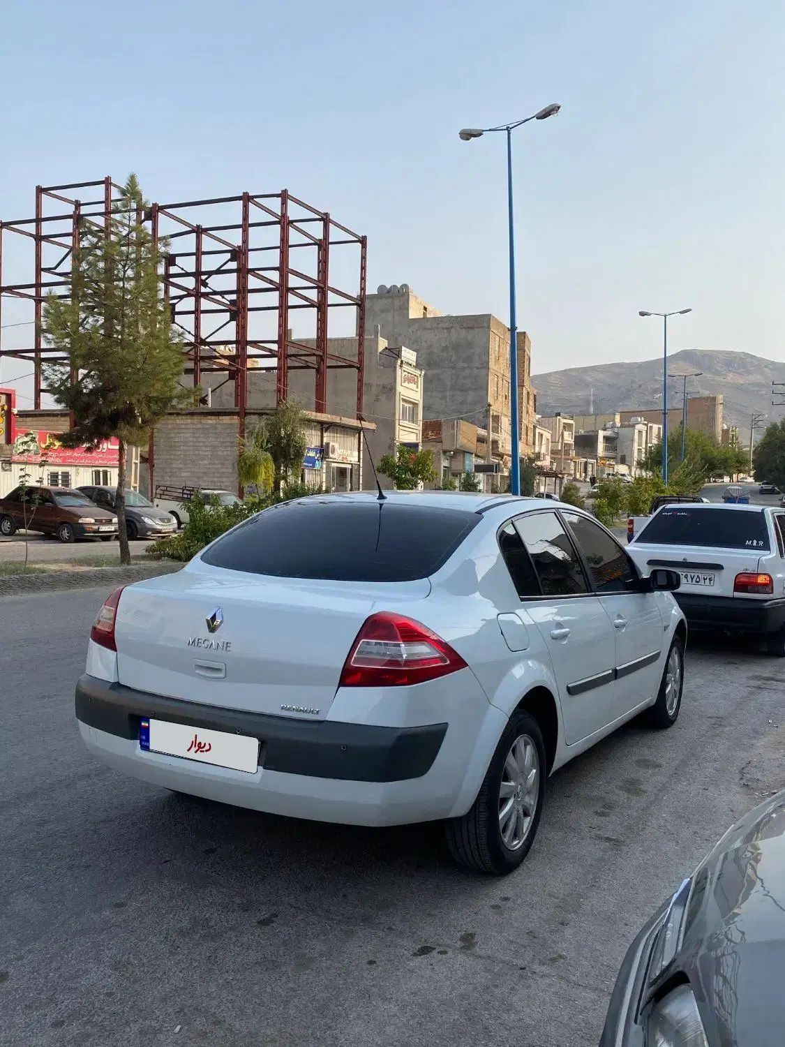رنو مگان پارس خودرو 2000 - 1391