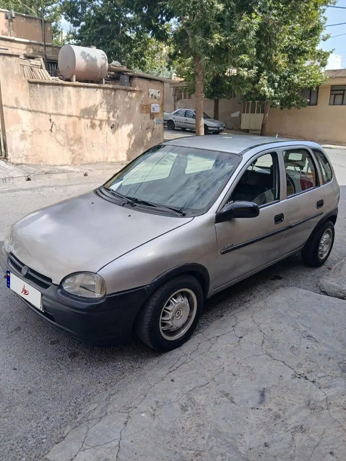 خودرو اپل، کورسا آگهی ann_20091126
