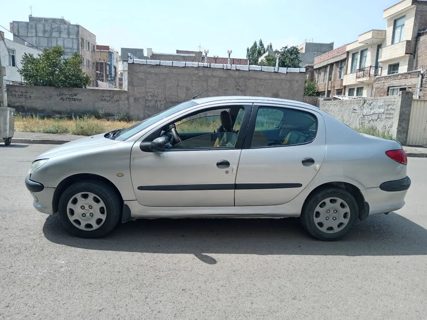 پژو ۲۰۶ صندوق دار v20 - 1386