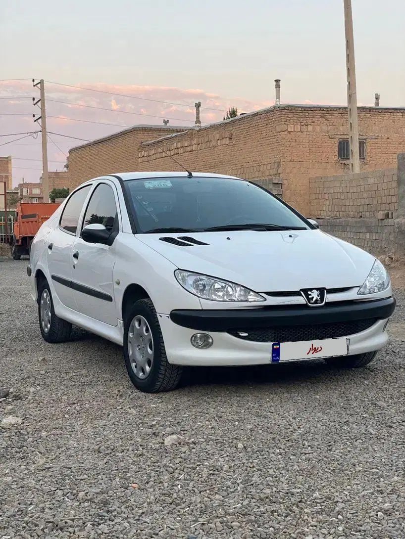 پژو ۲۰۶ صندوق دار v8 - 1391
