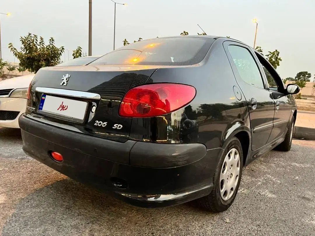 پژو ۲۰۶ صندوق دار v8 - 1395