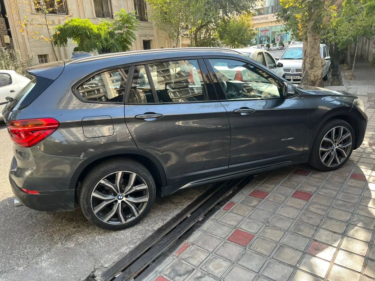 ب ام و X1 25 - 2017