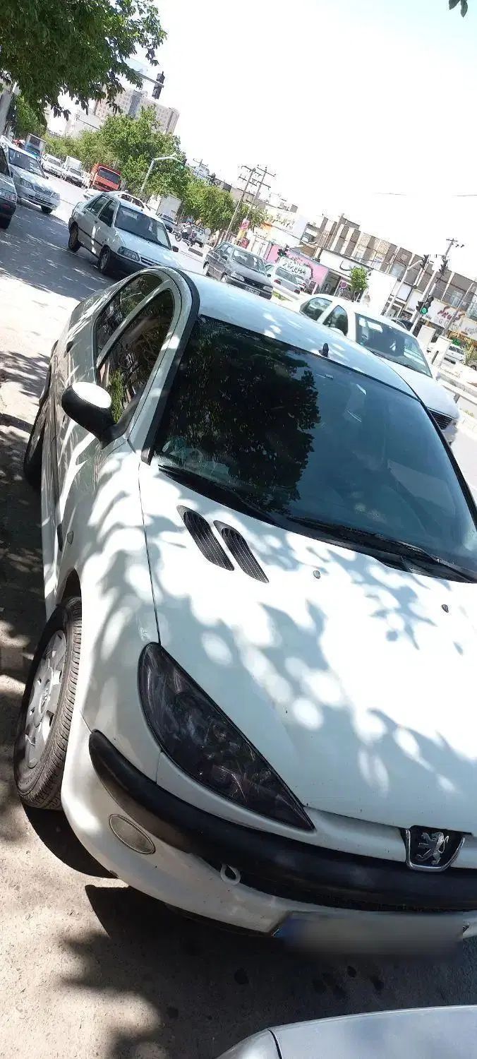 پژو ۲۰۶ صندوق دار v8 - 1394
