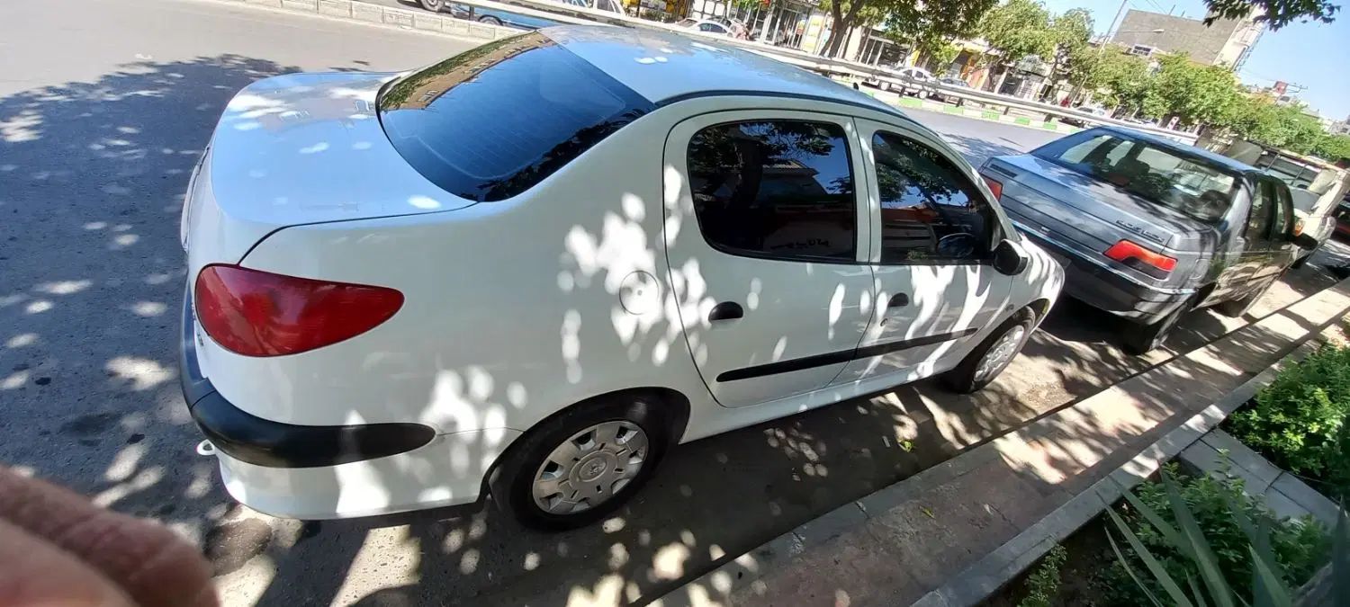 پژو ۲۰۶ صندوق دار v8 - 1394