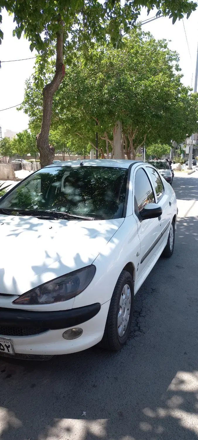 خودرو پژو، ۲۰۶ صندوق دار آگهی ann_20091345