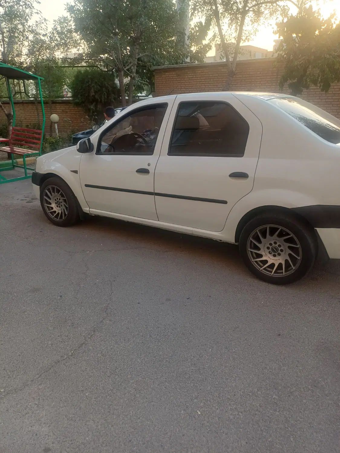 رنو تندر 90 E2 - 1387