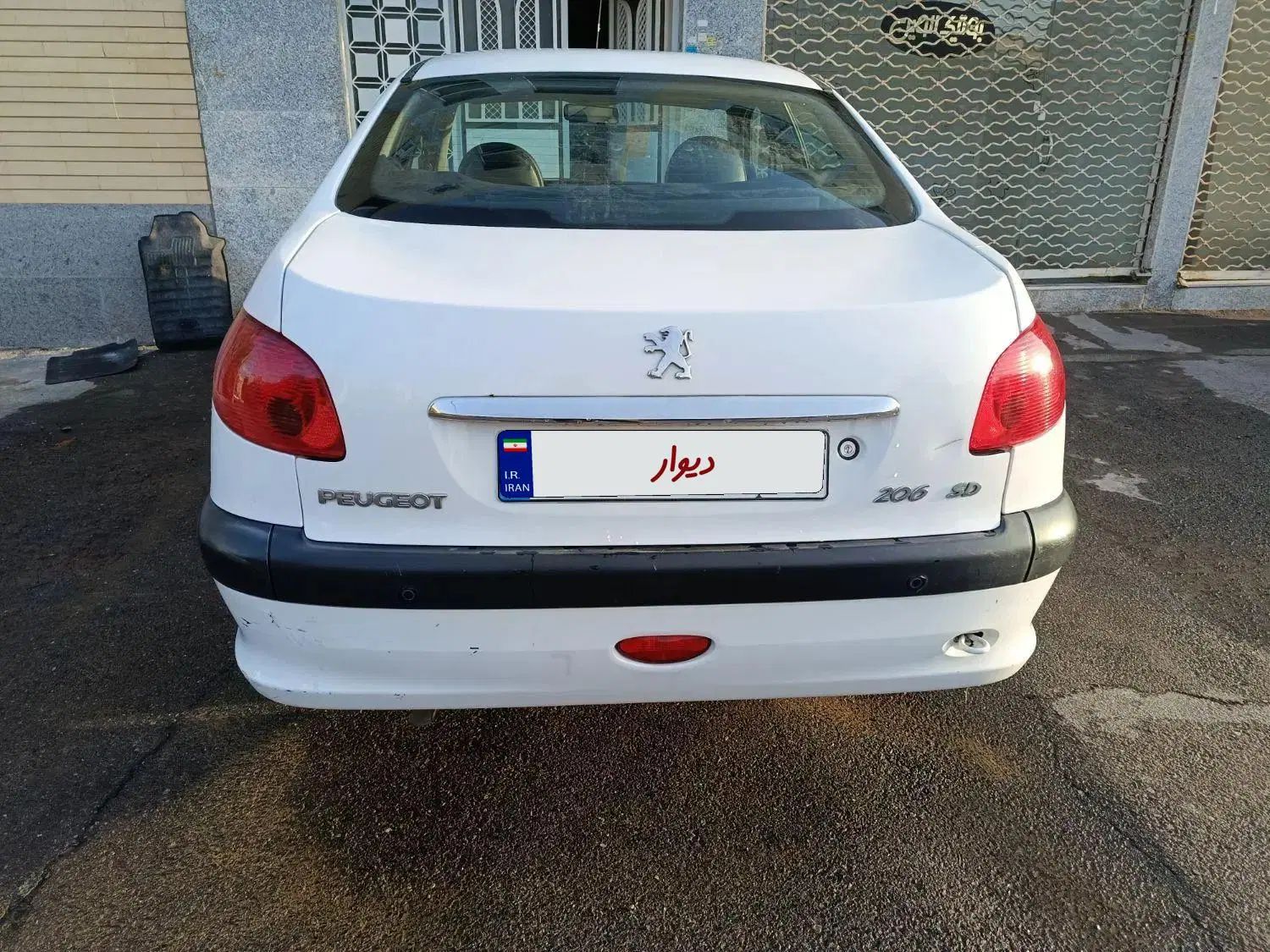 پژو ۲۰۶ صندوق دار v8 - 1395