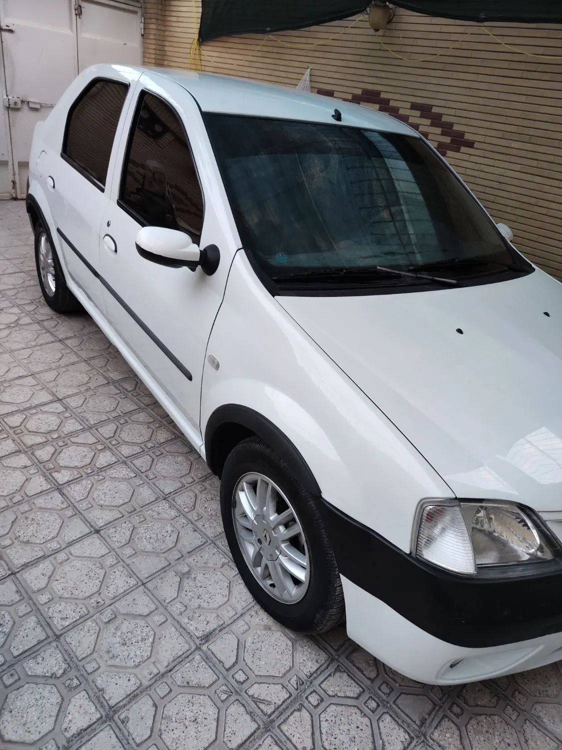 خودرو رنو، تندر 90 آگهی ann_20091794